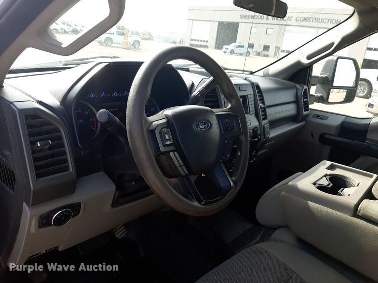 image for item NU9822 2020 Ford F250 Super Duty XL SuperCab pickup truck