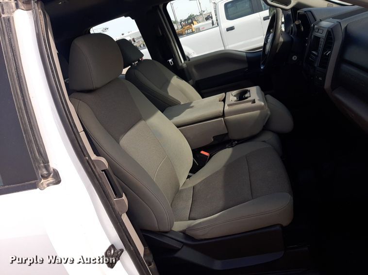 image for item NU9822 2020 Ford F250 Super Duty XL SuperCab pickup truck