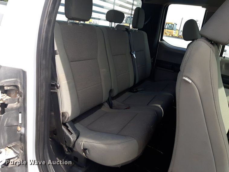 image for item NU9822 2020 Ford F250 Super Duty XL SuperCab pickup truck