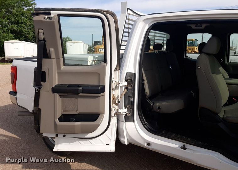 image for item NU9822 2020 Ford F250 Super Duty XL SuperCab pickup truck