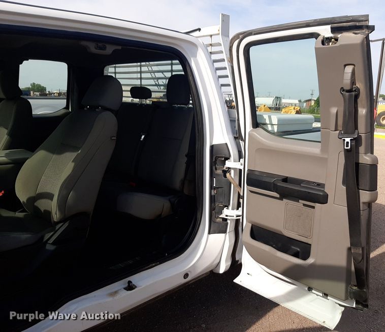 image for item NU9822 2020 Ford F250 Super Duty XL SuperCab pickup truck