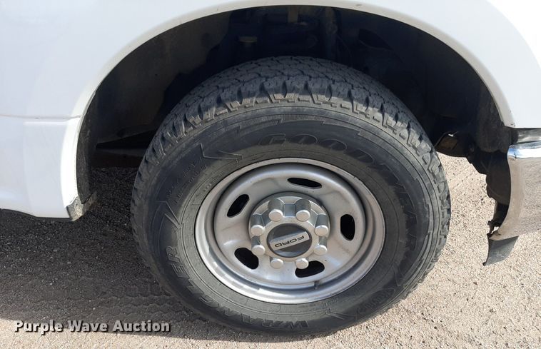 image for item NU9822 2020 Ford F250 Super Duty XL SuperCab pickup truck