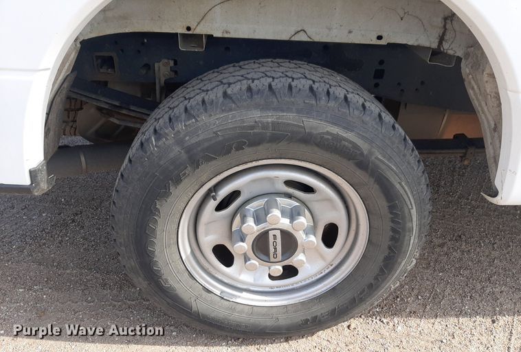 image for item NU9822 2020 Ford F250 Super Duty XL SuperCab pickup truck