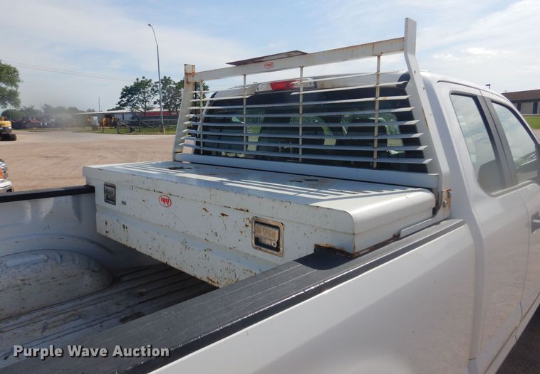 image for item NU9823 2018 Ford F250 Super Duty XL SuperCab pickup truck