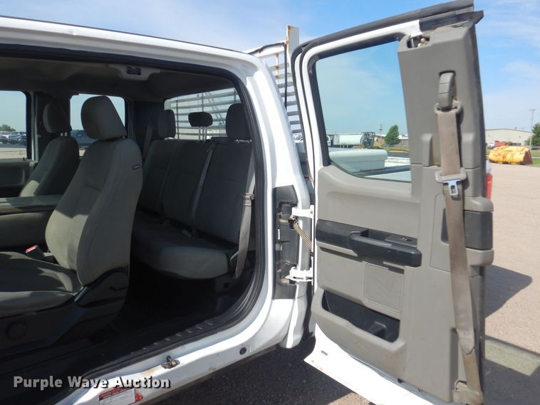 image for item NU9823 2018 Ford F250 Super Duty XL SuperCab pickup truck