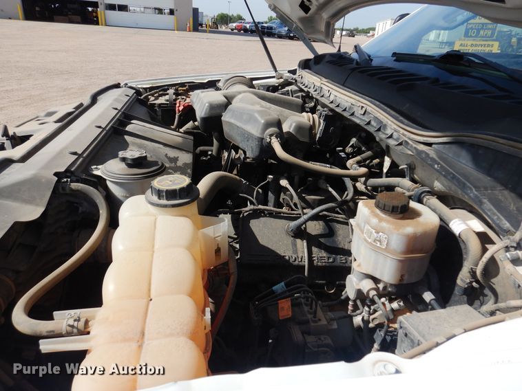 image for item NU9823 2018 Ford F250 Super Duty XL SuperCab pickup truck