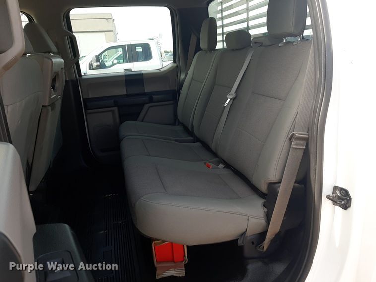 image for item NU9824 2019 Ford F250 Super Duty XL Crew Cab pickup truck