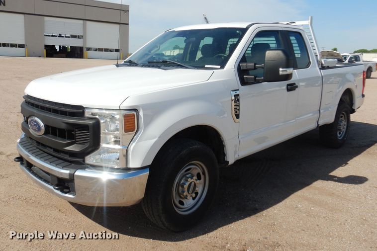 image for item NU9825 2020 Ford F250 Super Duty XL SuperCab pickup truck