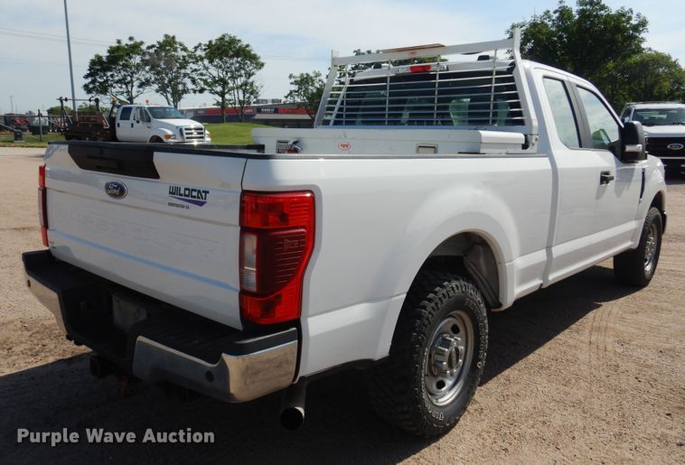 image for item NU9825 2020 Ford F250 Super Duty XL SuperCab pickup truck