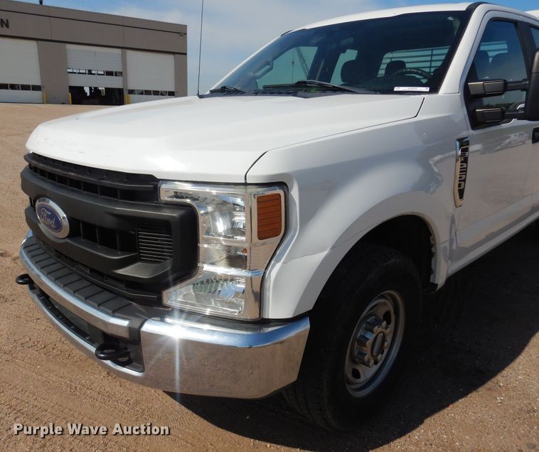 image for item NU9825 2020 Ford F250 Super Duty XL SuperCab pickup truck