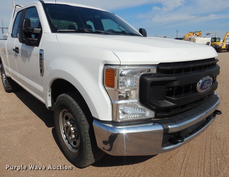 image for item NU9825 2020 Ford F250 Super Duty XL SuperCab pickup truck