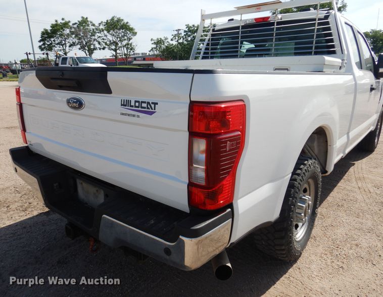 image for item NU9825 2020 Ford F250 Super Duty XL SuperCab pickup truck