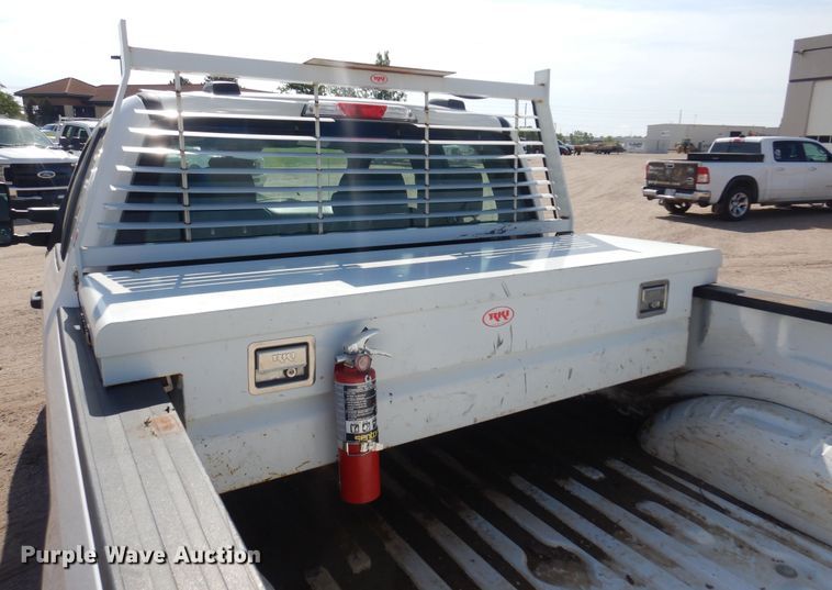 image for item NU9825 2020 Ford F250 Super Duty XL SuperCab pickup truck