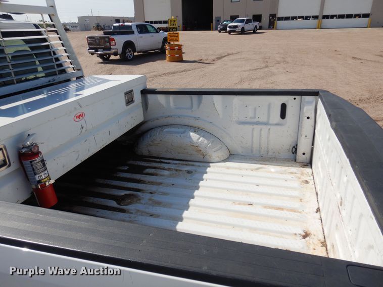 image for item NU9825 2020 Ford F250 Super Duty XL SuperCab pickup truck