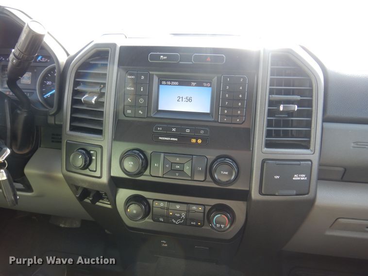 image for item NU9825 2020 Ford F250 Super Duty XL SuperCab pickup truck