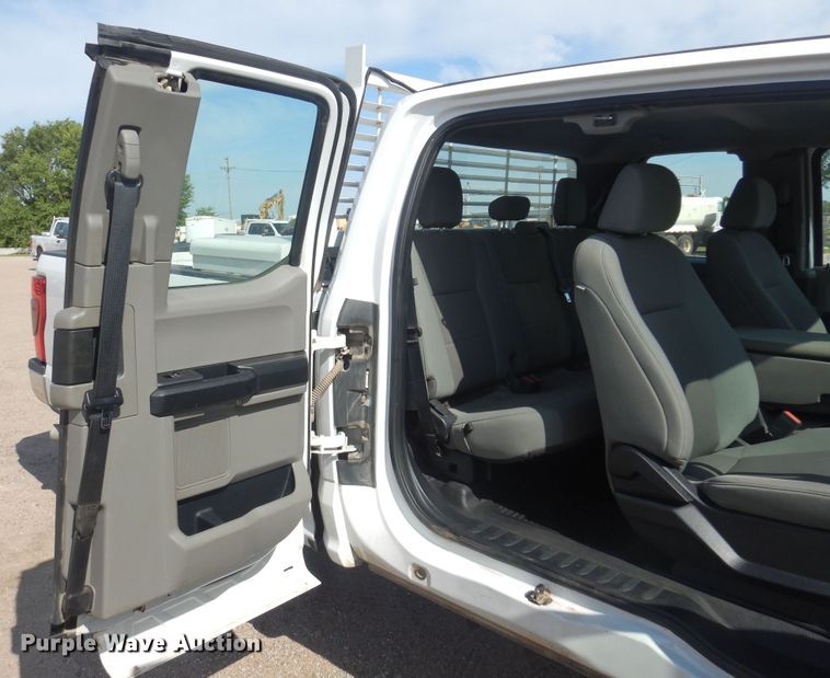 image for item NU9825 2020 Ford F250 Super Duty XL SuperCab pickup truck