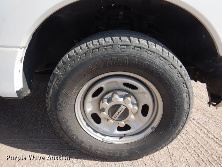 image for item NU9825 2020 Ford F250 Super Duty XL SuperCab pickup truck