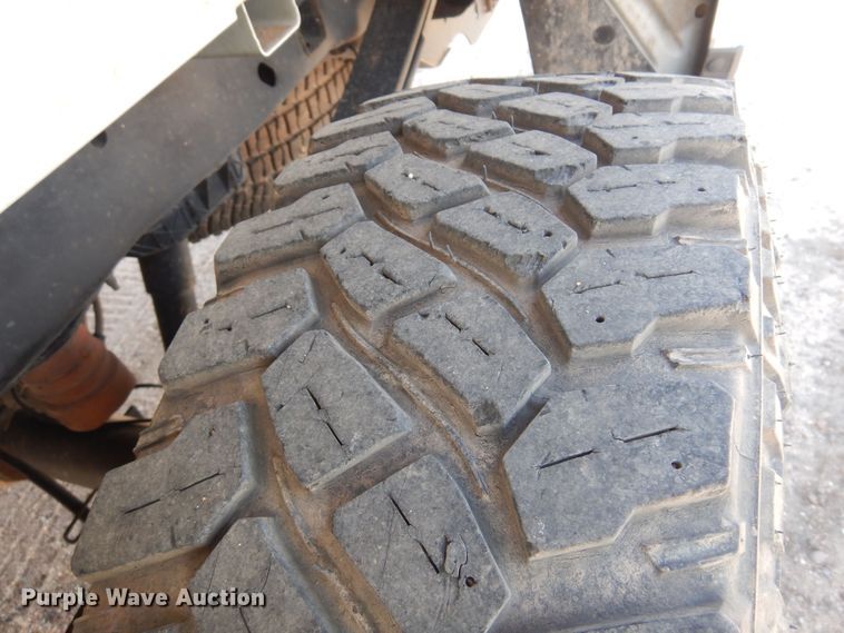 image for item NU9825 2020 Ford F250 Super Duty XL SuperCab pickup truck