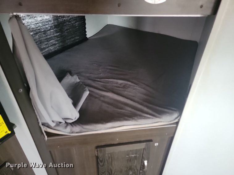 image for item NZ9826 2020 Keystone RV Springdale SG300FWBH20 camper