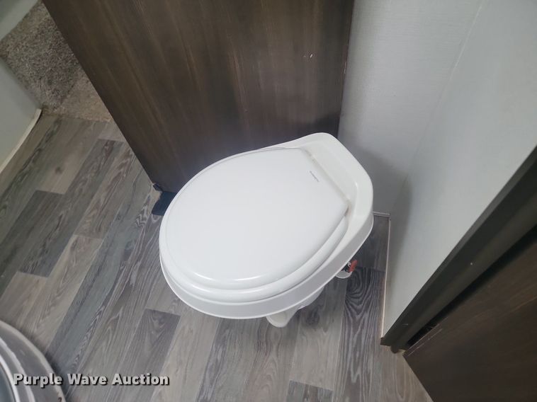 image for item NZ9826 2020 Keystone RV Springdale SG300FWBH20 camper