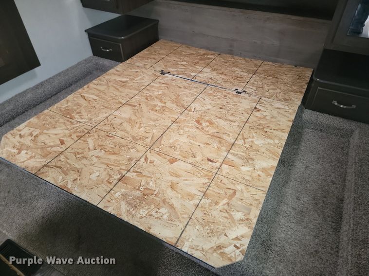 image for item NZ9826 2020 Keystone RV Springdale SG300FWBH20 camper