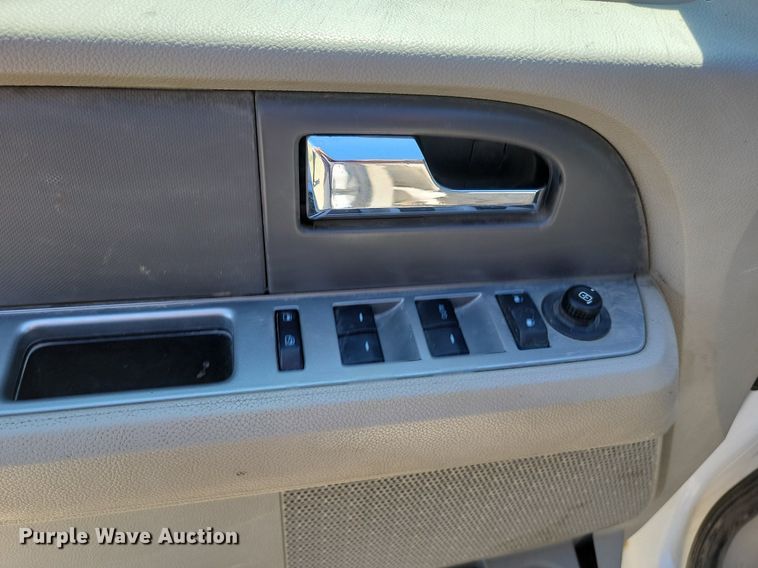 image for item NZ9962 2010 Ford  Expedition XLT SUV