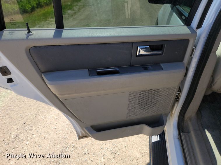 image for item NZ9962 2010 Ford  Expedition XLT SUV