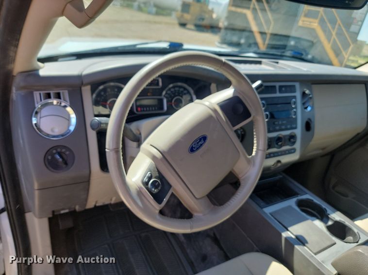 image for item NZ9962 2010 Ford  Expedition XLT SUV