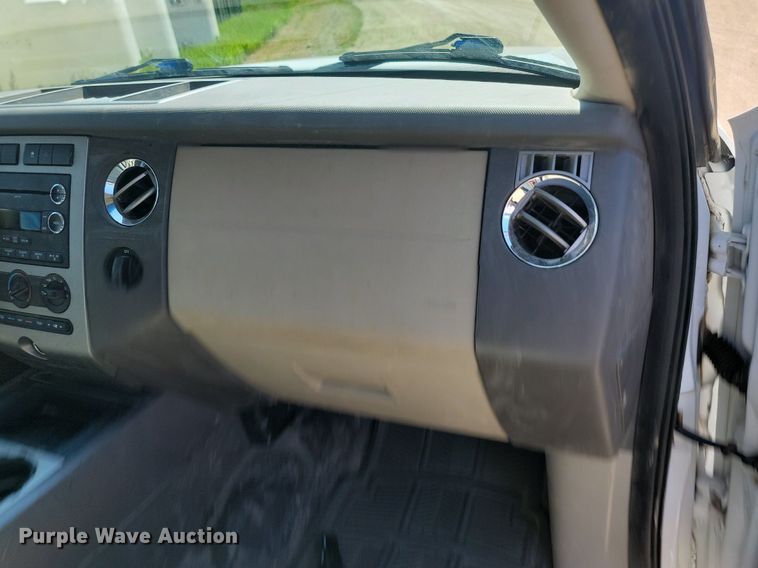 image for item NZ9962 2010 Ford  Expedition XLT SUV