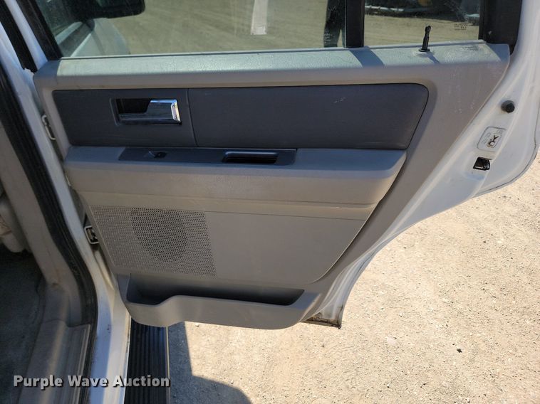 image for item NZ9962 2010 Ford  Expedition XLT SUV