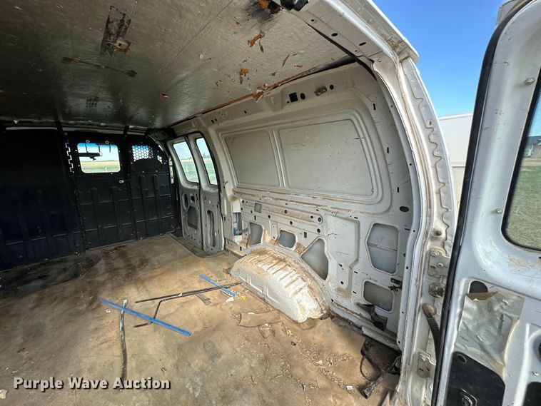 image for item OE9162 2006 Ford E150 van