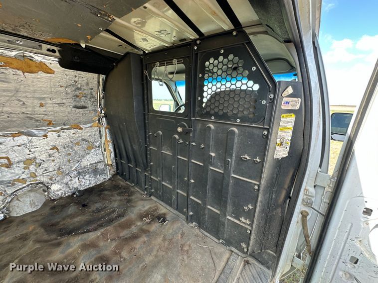 image for item OE9162 2006 Ford E150 van