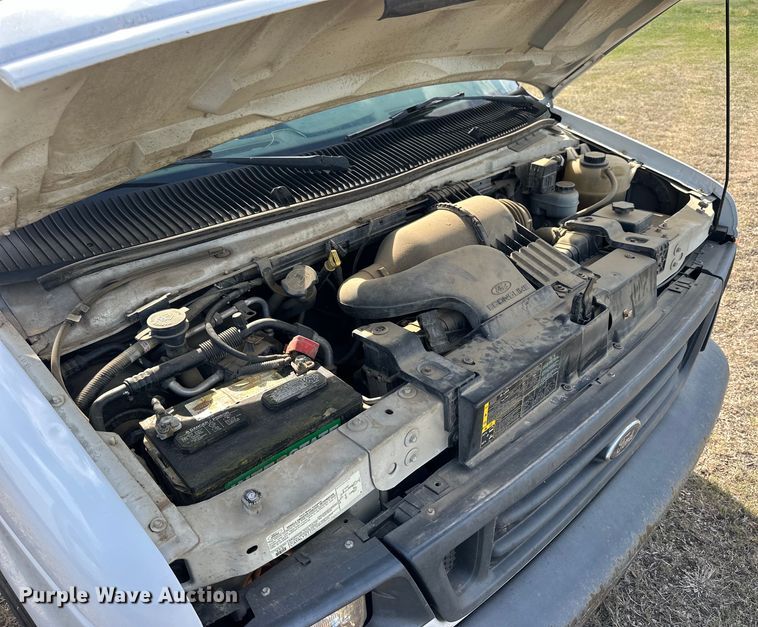 image for item OE9162 2006 Ford E150 van