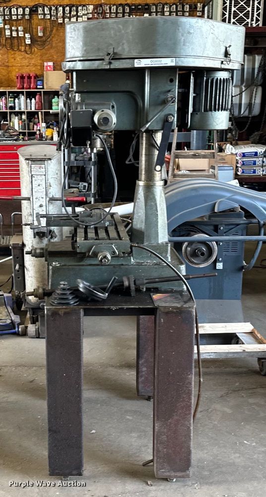 image for item OG9552 Menards DL300-160 drill and milling machine 