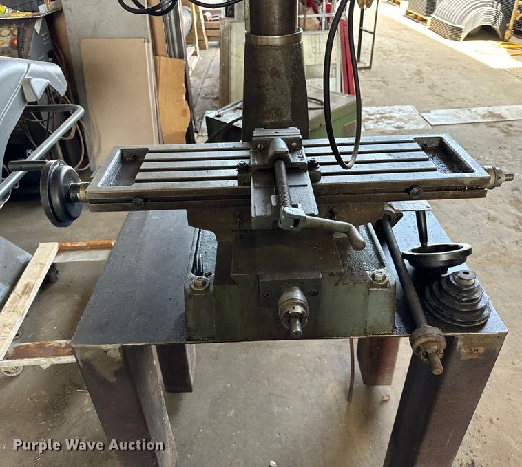 image for item OG9552 Menards DL300-160 drill and milling machine 