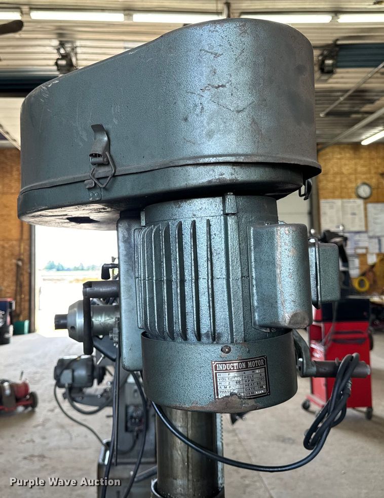 image for item OG9552 Menards DL300-160 drill and milling machine 