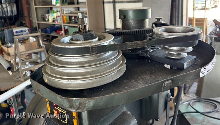 image for item OG9552 Menards DL300-160 drill and milling machine 