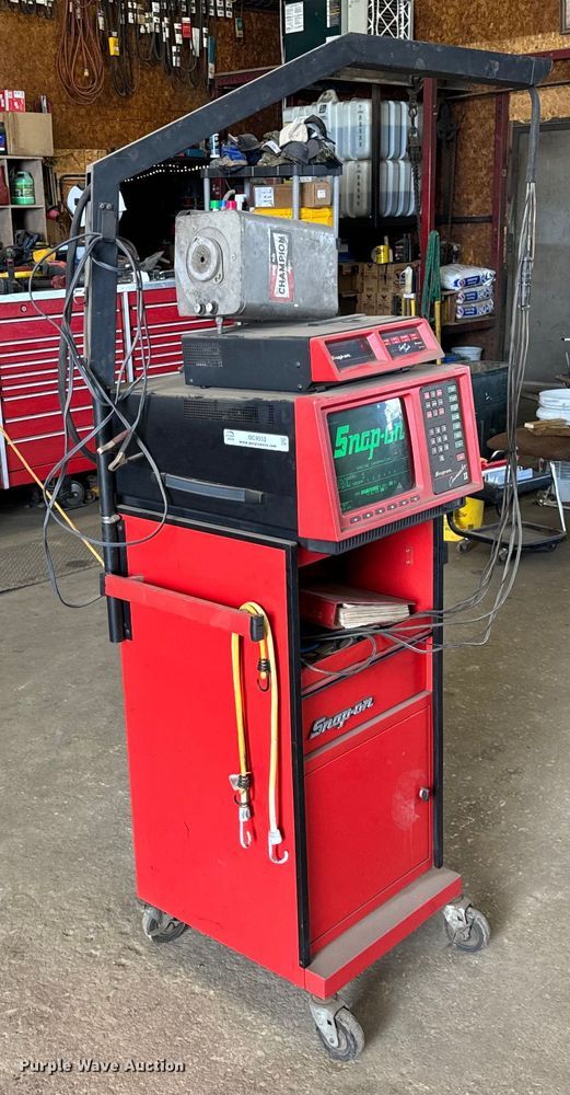 image for item OG9553 Snap on MT3000 digital oscilloscope