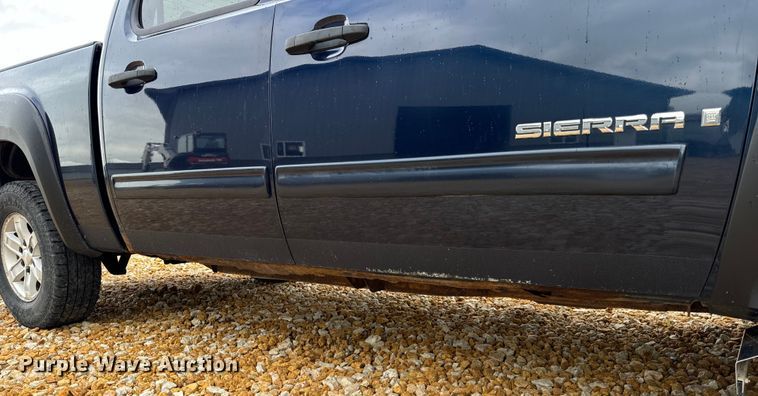 image for item OG9565 2008 GMC  Sierra 1500 Crew Cab pickup truck