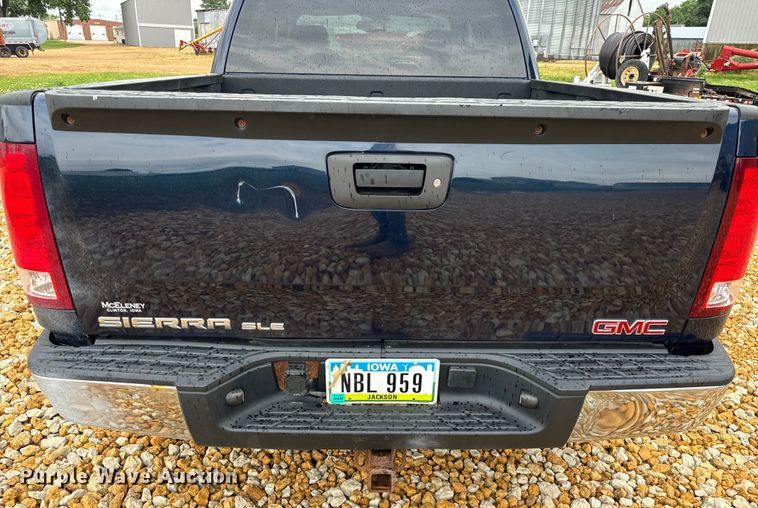 image for item OG9565 2008 GMC  Sierra 1500 Crew Cab pickup truck