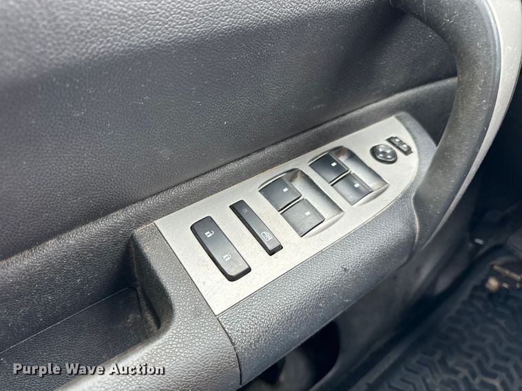 image for item OG9565 2008 GMC  Sierra 1500 Crew Cab pickup truck