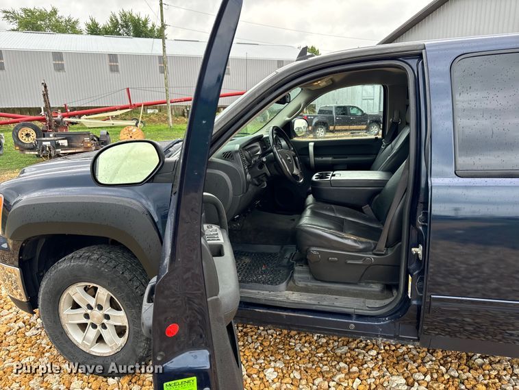 image for item OG9565 2008 GMC  Sierra 1500 Crew Cab pickup truck