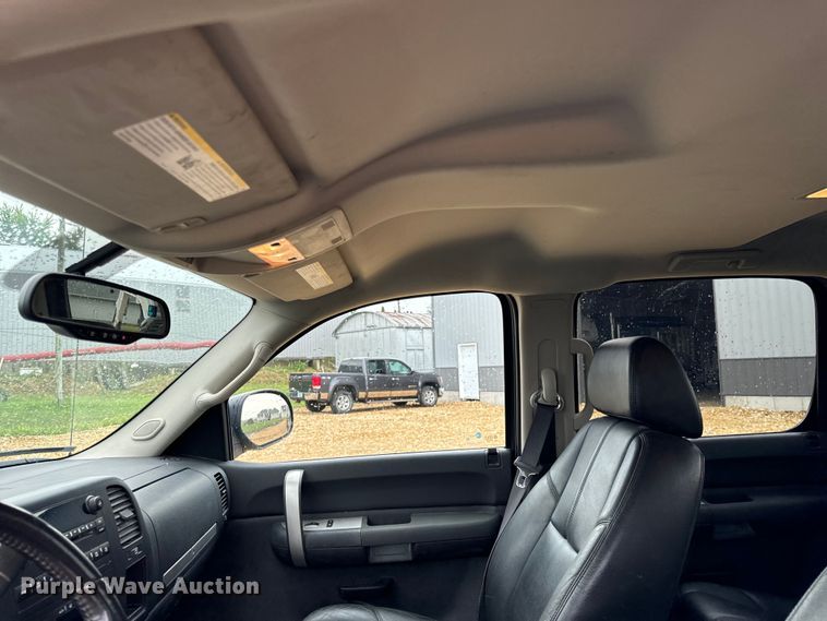 image for item OG9565 2008 GMC  Sierra 1500 Crew Cab pickup truck