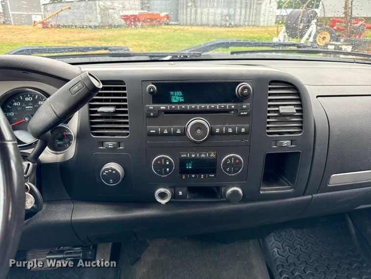 image for item OG9565 2008 GMC  Sierra 1500 Crew Cab pickup truck