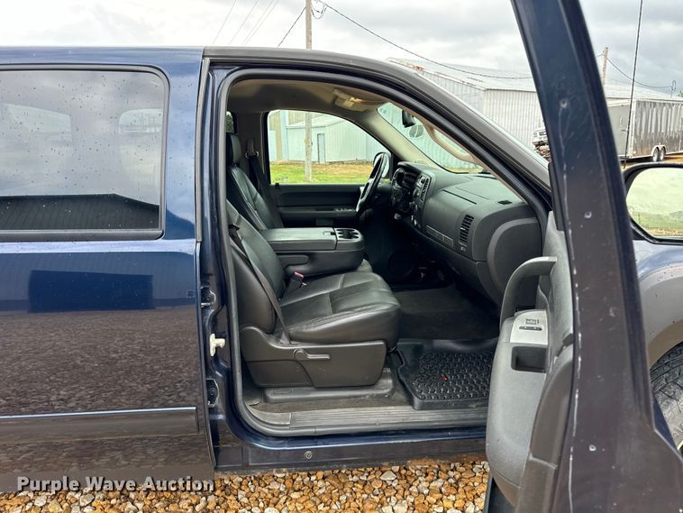 image for item OG9565 2008 GMC  Sierra 1500 Crew Cab pickup truck