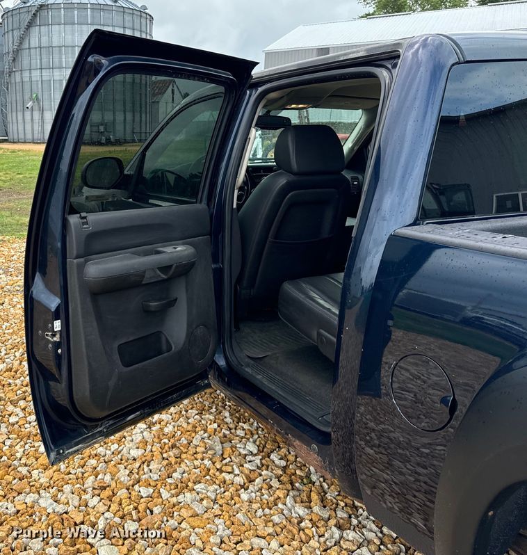 image for item OG9565 2008 GMC  Sierra 1500 Crew Cab pickup truck