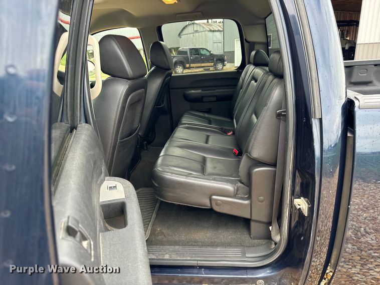 image for item OG9565 2008 GMC  Sierra 1500 Crew Cab pickup truck