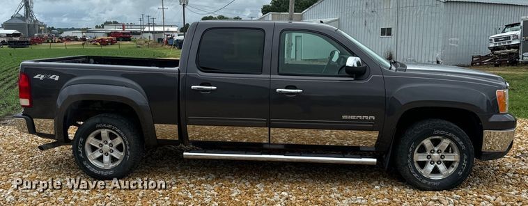 image for item OG9566 2011 GMC Sierra 1500 Crew Cab pickup truck