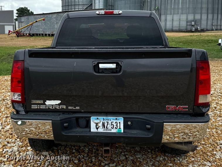 image for item OG9566 2011 GMC Sierra 1500 Crew Cab pickup truck