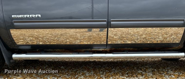 image for item OG9566 2011 GMC Sierra 1500 Crew Cab pickup truck